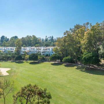 Very Unique Duplex Penthouse in a Frontline Golf Community in La Quinta Benahavis Picture 13