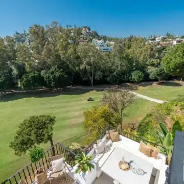 Very Unique Duplex Penthouse in a Frontline Golf Community in La Quinta Benahavis Picture 20