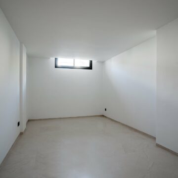 Contemporary Luxury Villa in the Prestigious Gated Community Los Olivos in Nueva Andalucia Marbella Picture 24