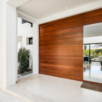 Contemporary Luxury Villa in the Prestigious Gated Community Los Olivos in Nueva Andalucia Marbella Picture 7