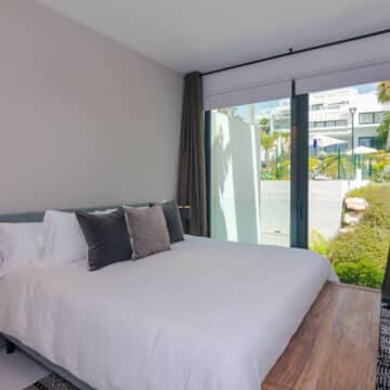 Stunning Atalaya Hills Penthouse with amazing open views of the Atalaya golf course, across to the Mediterranean Sea Picture 23