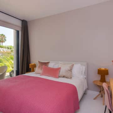 Stunning Atalaya Hills Penthouse with amazing open views of the Atalaya golf course, across to the Mediterranean Sea Picture 21