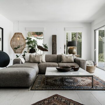 Stunning Beach House with Spectacular Sea Views located in a Tranquil Neighbourhood in Cabopino, Marbella East Picture 18