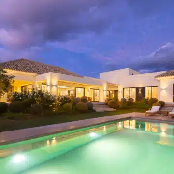 Outstanding Mediterranean Family Villa with Spectacular Sea Views in Nueva Andalucia, Marbella. Picture 26