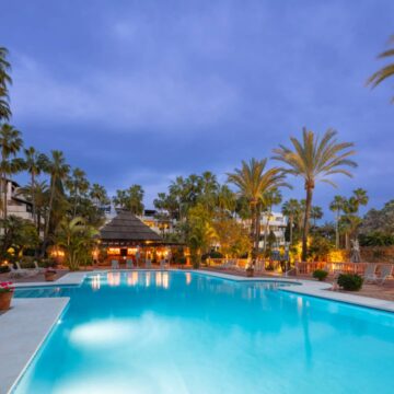 Uniquely Remodeled Apartment with Spectacular Views Perfectly located in the serene Andalusian Garden in Golden Mile, Marbella Picture 5