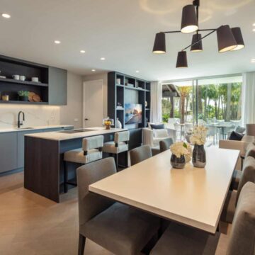 Uniquely Remodeled Apartment with Spectacular Views Perfectly located in the serene Andalusian Garden in Golden Mile, Marbella Picture 9