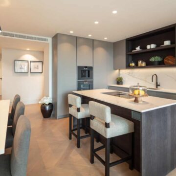 Uniquely Remodeled Apartment with Spectacular Views Perfectly located in the serene Andalusian Garden in Golden Mile, Marbella Picture 11