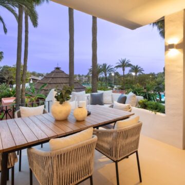 Uniquely Remodeled Apartment with Spectacular Views Perfectly located in the serene Andalusian Garden in Golden Mile, Marbella Picture 20