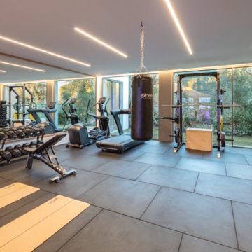 Brand New State of the art Villa Located in The Exclusive Gated Community of The Hills, La Quinta Benahavis Picture 4
