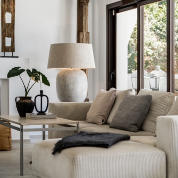 Recently Remodeled Spanish Cortijo Style Villa with Majestic Sea Views in Hacienda Las Chapas Picture 1