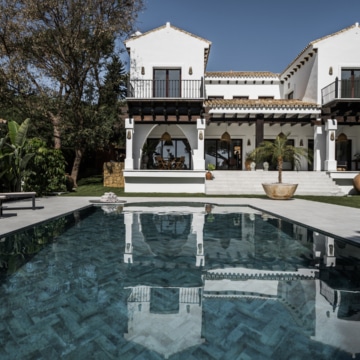 Recently Remodeled Spanish Cortijo Style Villa with Majestic Sea Views in Hacienda Las Chapas Picture 7