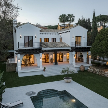 Recently Remodeled Spanish Cortijo Style Villa with Majestic Sea Views in Hacienda Las Chapas Picture 31