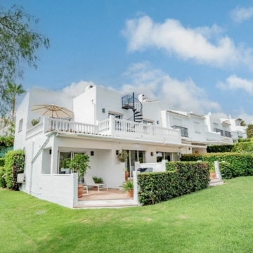 Recently remodeled townhouse with remarkable views of golf course in Aloha Sur, Nueva Andalucía Picture 28
