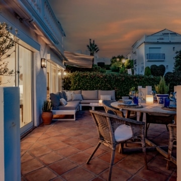 Recently remodeled townhouse with remarkable views of golf course in Aloha Sur, Nueva Andalucía Picture 31