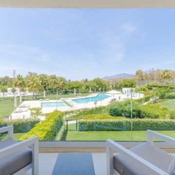 Modern 2 bedroom apartment, southwest orientated, with absolutely outstanding views of the Atalaya golf course Picture 5