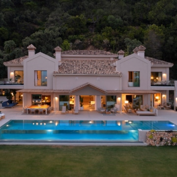 Mediterranean Style Masterpiece Villa Located in La Zagaleta, Benahavis Picture 2