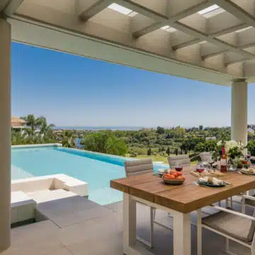 Elegant, Impressive Modern Villa in Los Flamingos Golf Resort offering amazing open views to the Mediterranean Picture 11