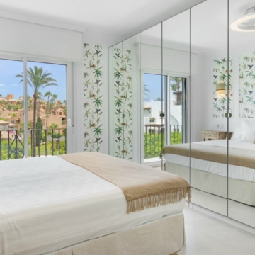 Fantastic Luxury Penthouse Located In One Of The Most Beautiful Frontline Beach Urbanizations, Alcazaba Beach Estepona Picture 3