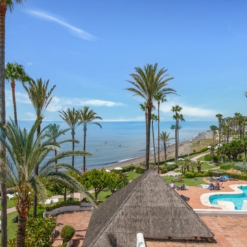 Fantastic Luxury Penthouse Located In One Of The Most Beautiful Frontline Beach Urbanizations, Alcazaba Beach Estepona Picture 19