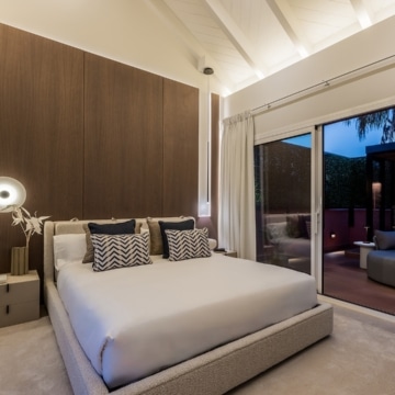 Newly renovated penthouse set in the exclusive beachfront community of Cabo Bermejo Picture 19