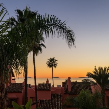Newly renovated penthouse set in the exclusive beachfront community of Cabo Bermejo Picture 51