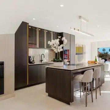 Newly renovated penthouse set in the exclusive beachfront community of Cabo Bermejo Picture 13