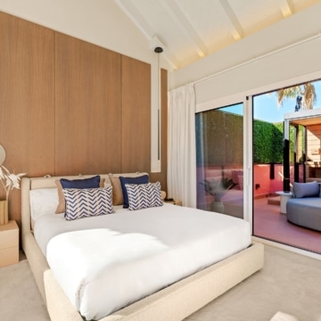 Newly renovated penthouse set in the exclusive beachfront community of Cabo Bermejo Picture 28