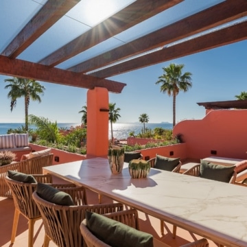 Newly renovated penthouse set in the exclusive beachfront community of Cabo Bermejo Picture 58