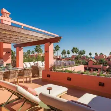 Newly renovated penthouse set in the exclusive beachfront community of Cabo Bermejo Picture 59