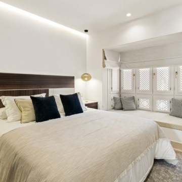 Fully renovated beachfront penthouse in Cabo Bermejo, Estepona Picture 9