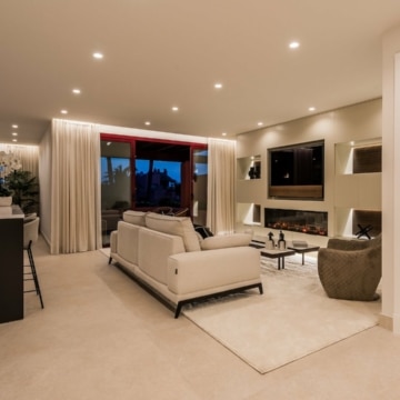 Fully renovated beachfront penthouse in Cabo Bermejo, Estepona Picture 25