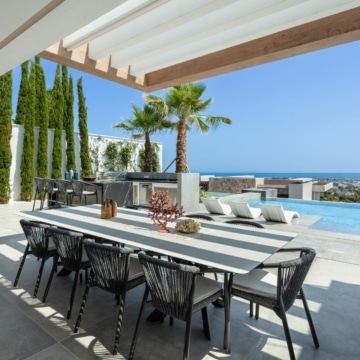 Modern architectural masterpiece villa secured by the exclusive gated community of The Hills, Benahavis Picture 6