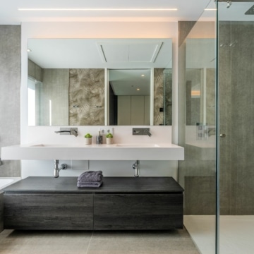 The Island Estepona-Luxury townhouse with sea and mountain views in frontline beach residence Picture 9