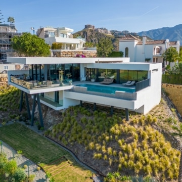 Gorgeous new villa located in the gated community of Lomas de La Quinta, Benahavis Picture 15