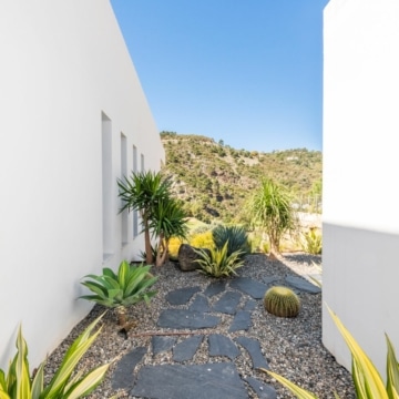 Gorgeous new villa located in the gated community of Lomas de La Quinta, Benahavis Picture 26