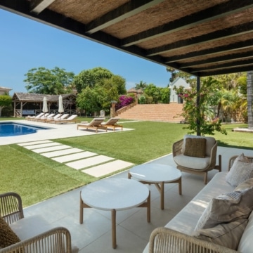 Magnificent villa with traditional Mediterranean architecture and boho-chic interiors in El Paraiso, Estepona Picture 9