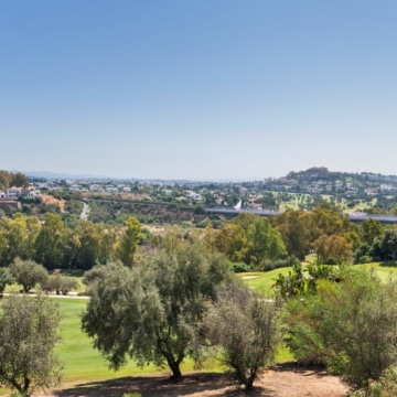 Stylish and modern townhouse with panoramic views in La Quinta, Benahavis Picture 30