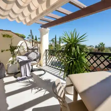 Recently renovated townhouse with unique interior in a prime location of Nueva Andalucia, Marbella Picture 52