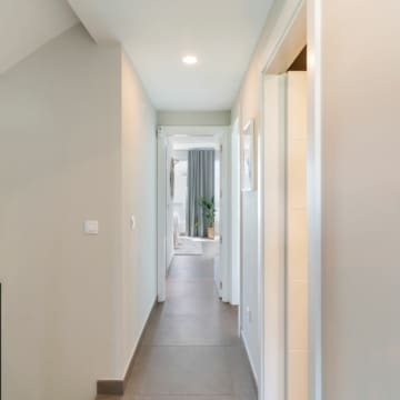 Newly built townhouse in a gated community in Nueva Andalucia, Marbella Picture 29
