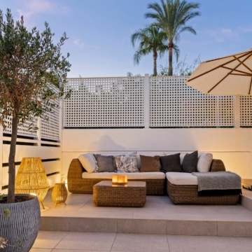 Newly built townhouse in a gated community in Nueva Andalucia, Marbella Picture 37