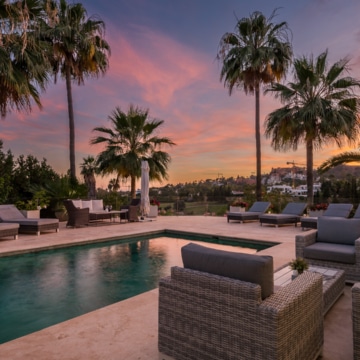 Elegant five bedroom luxury villa nestled in prime location of Nueva Andalucia, Marbella Picture 32