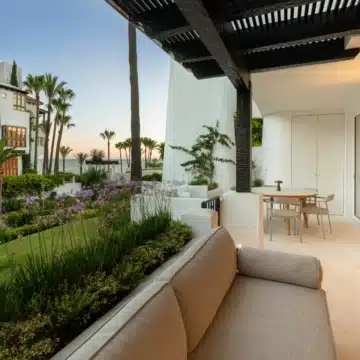 Modern apartment within the exclusive enclave of the Puente Romano Resort on the Marbella Golden Mile Picture 20