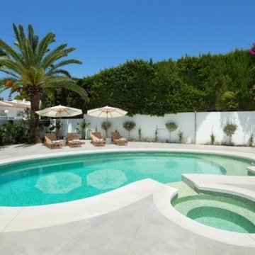 Captivating mediterranean villa in the heart of the golf valley, Nueva Andalucia Picture 25