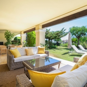 Magnificent ground floor apartment within the gated community of Aloha Park, Nueva Andalucia Picture 0