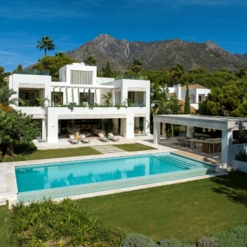 Spectacular villa within the serene gated community of Altos Reales, Marbella’s Golden Mile Picture 62