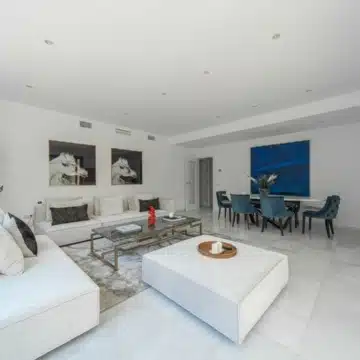 Modern garden apartment in Altos de Puente Romano on Marbella’s Golden Mile Picture 4