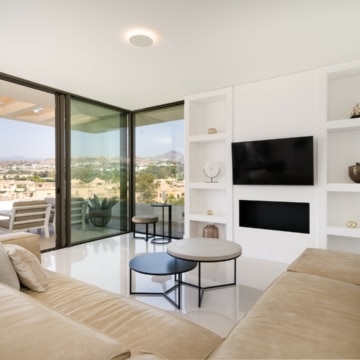 Exceptional 3 bed duplex penthouse apartment in Atalaya, Estepona Picture 15