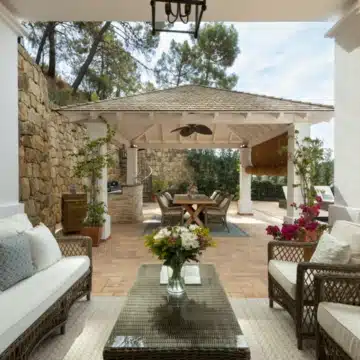 Luxurious villa nestled within the prestigious El Madroñal, Benahavis Picture 3