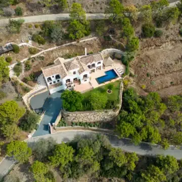 Luxurious villa nestled within the prestigious El Madroñal, Benahavis Picture 23