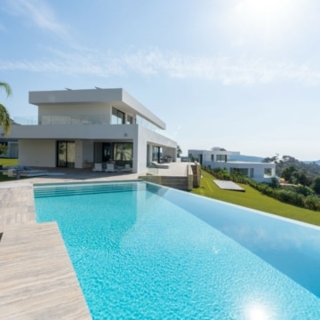 A villa with spectacular sea views in a gated community of Monte Mayor, Benahavís Picture 46